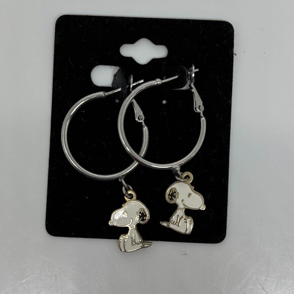 Brand new PEANUTS snoopy hoop earrings - Picture 3 of 4